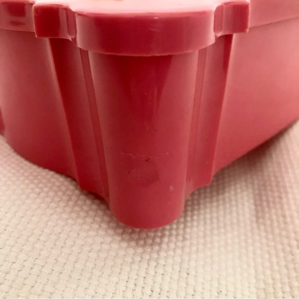 Vintage mid century 60's Plastic Pink Schwarz Bros Tissue Box Cover Floral